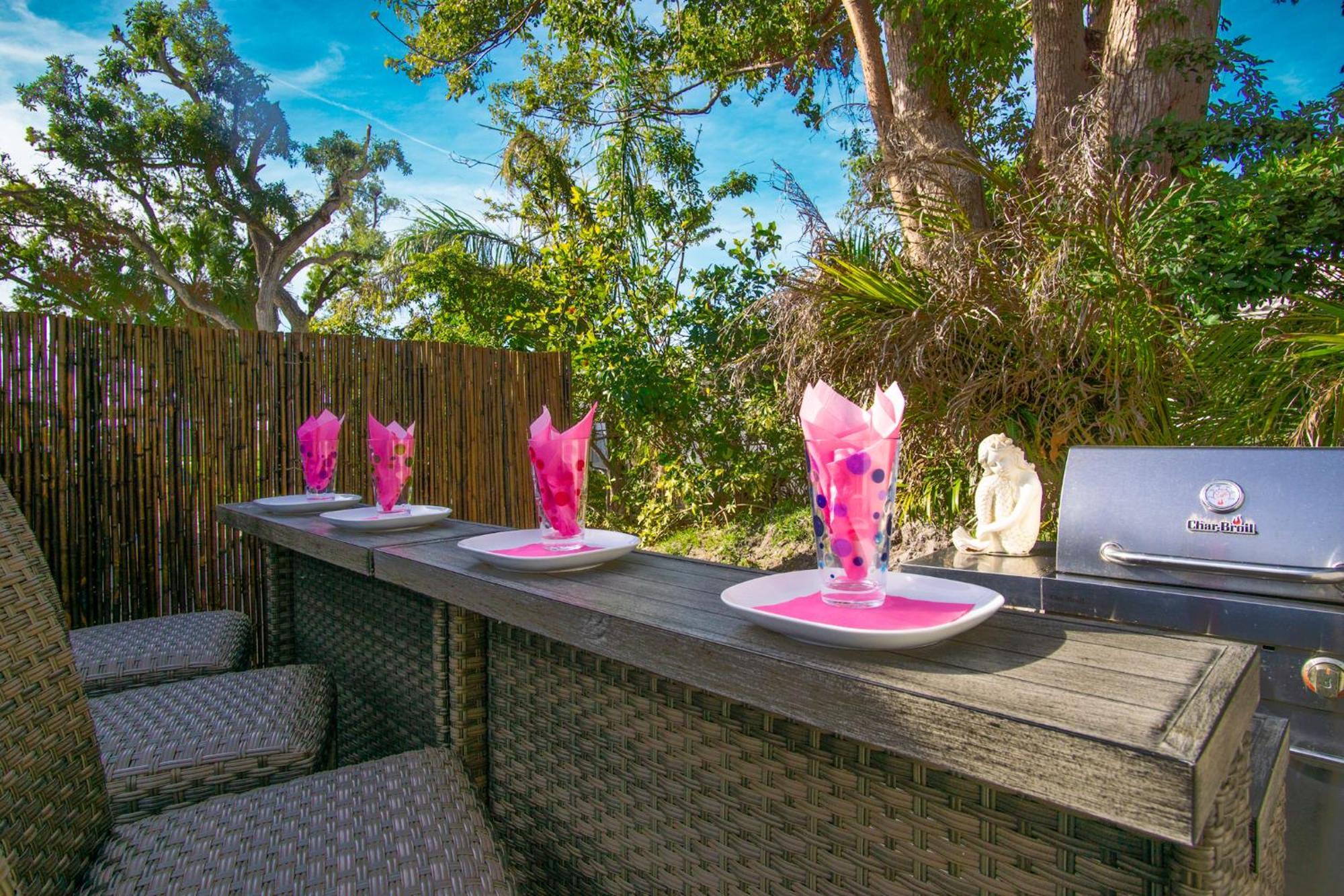 Beach Cottage With Heated Pool Just Off Siesta Key Sarasota Extérieur photo